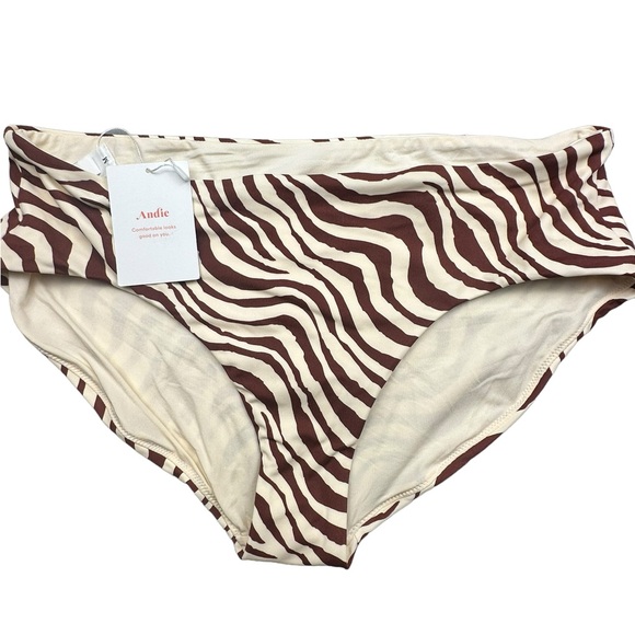 Andie Swim Bikini Bottom Brand New Hipster size Medium Bias Stripe‎ Truffle NWT - Picture 1 of 4